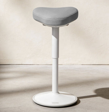 CLOUVOU Nexus (57 - 82cm) - Ergonomischer Hocker - Clouvou Grau